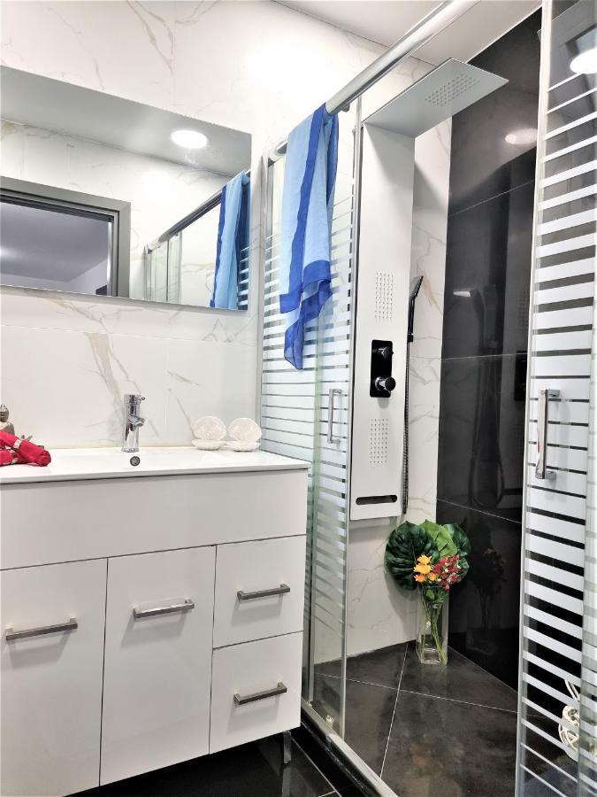 Corner Apartment