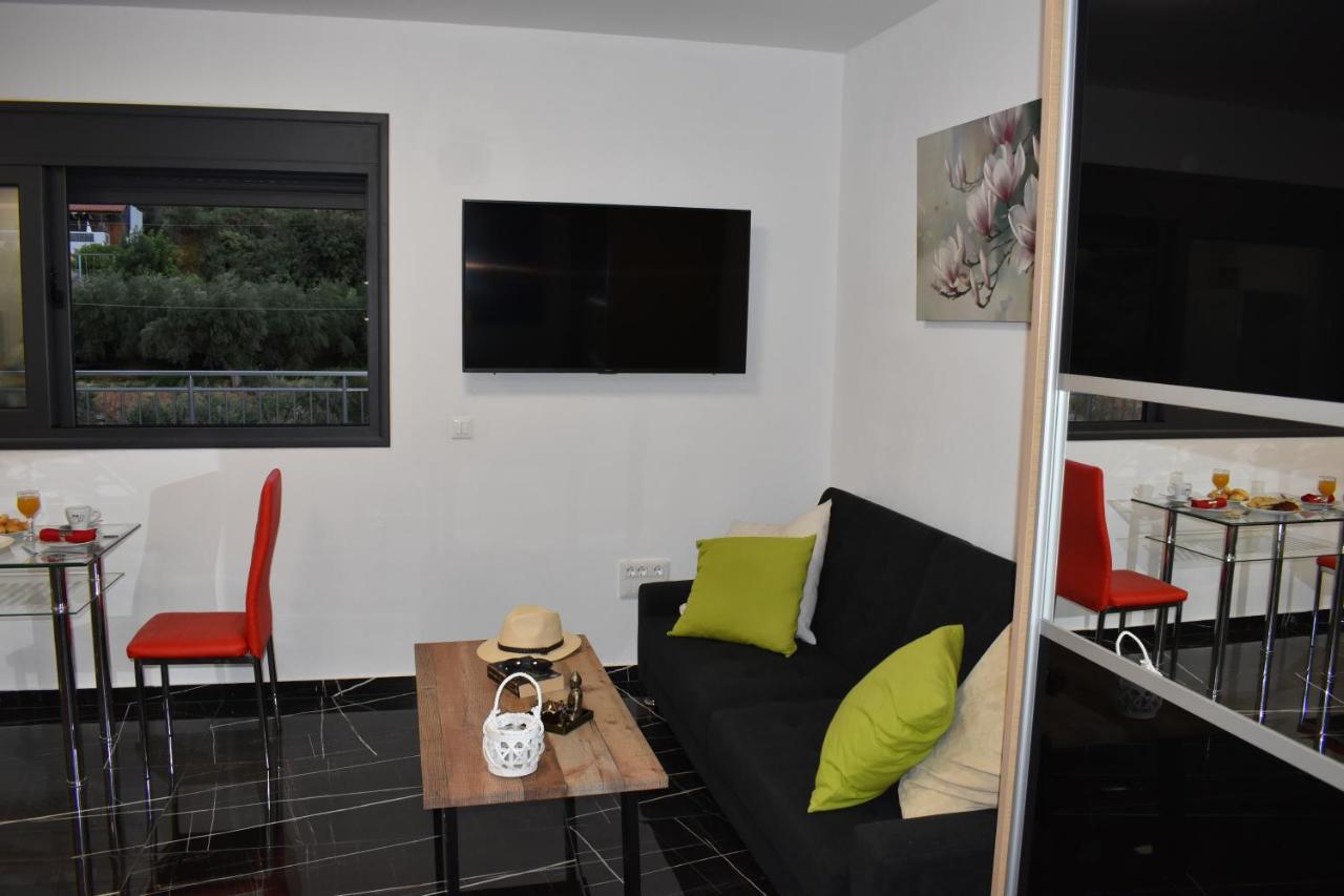 Apartment Corner