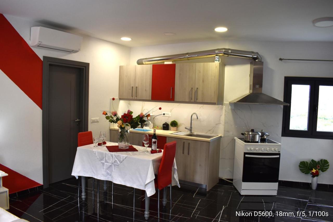 Corner Apartment Istro