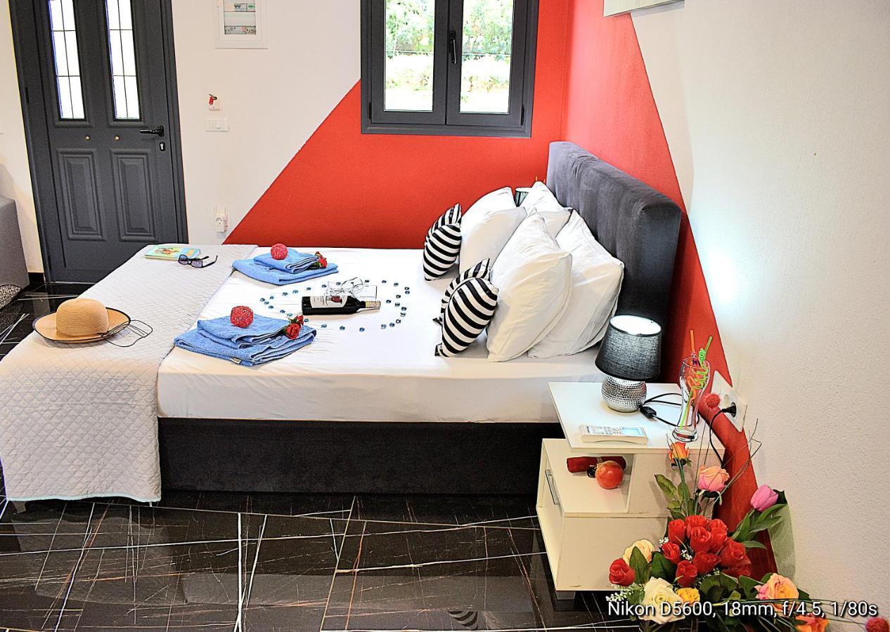 Corner Apartment *